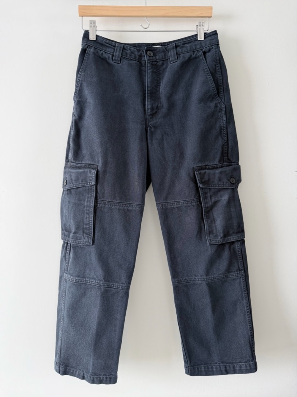 TNA Aritzia Dark Grey Cargo Pants Wide Leg Utility Size 6 - Picture 2 of 10